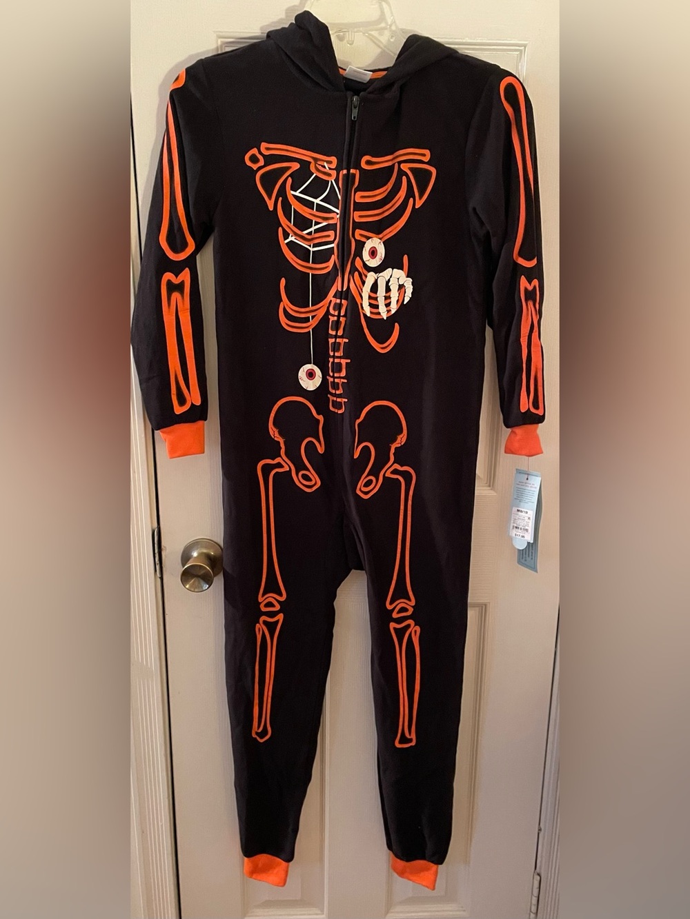 Kids Black & Orange Glow Skeleton One-Piece Pajamas Medium 8/10 NWT Halloween